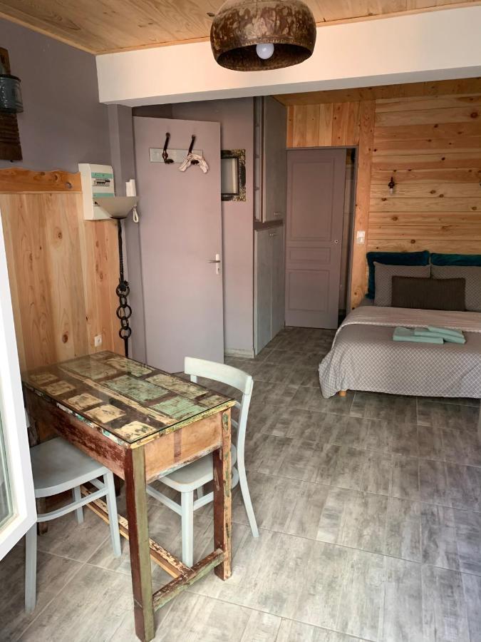 La Porteille Ax-les-Thermes Bagian luar foto